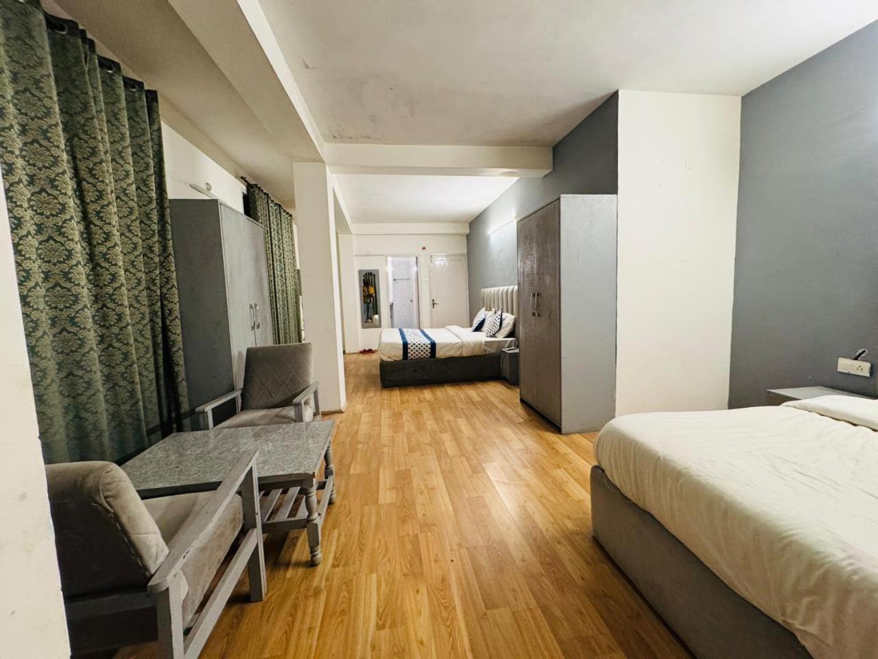 Hotel New # Link Way # Near Zing Bus Stand Маналі Екстер'єр фото