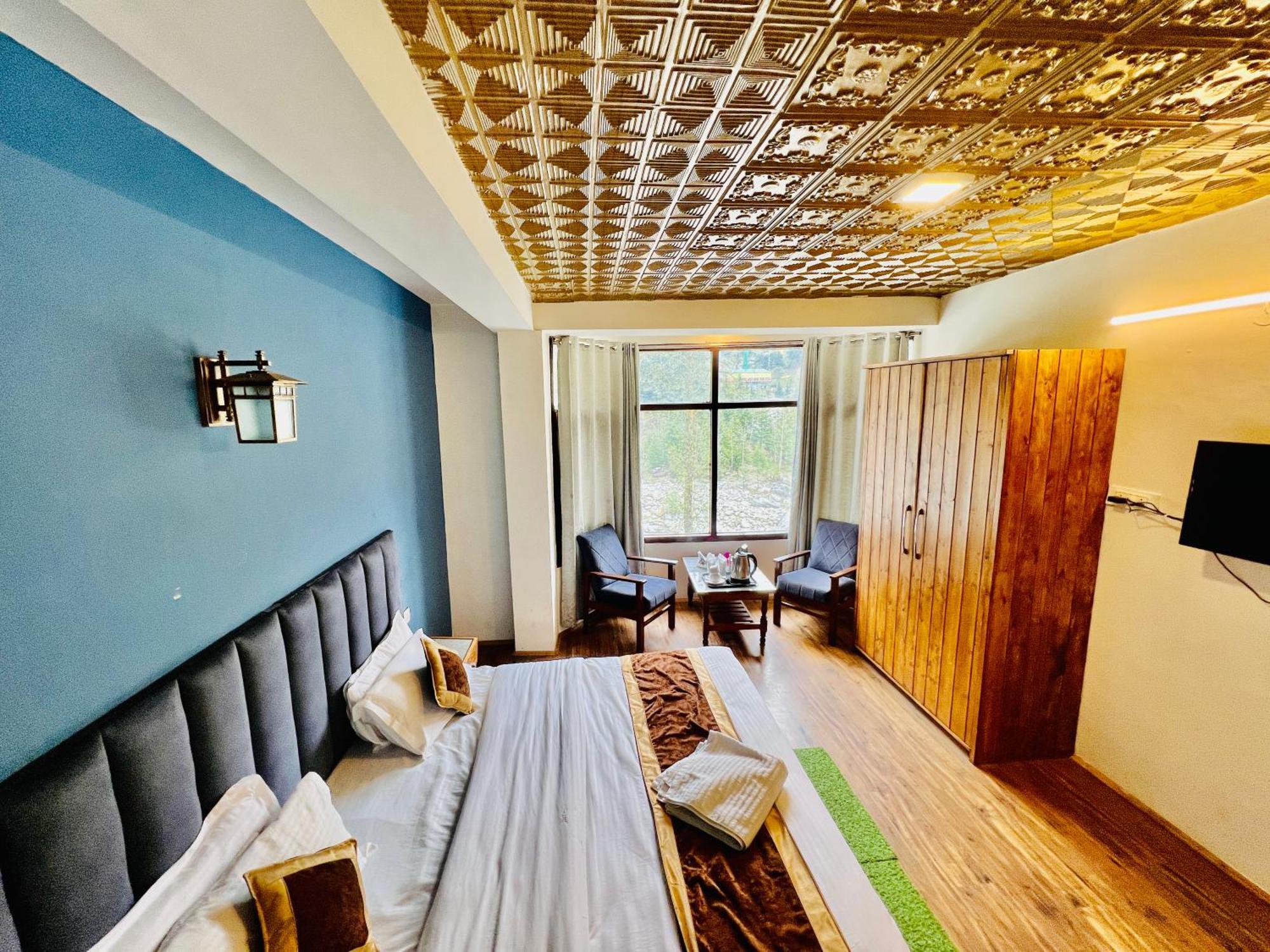 Hotel New # Link Way # Near Zing Bus Stand Маналі Екстер'єр фото