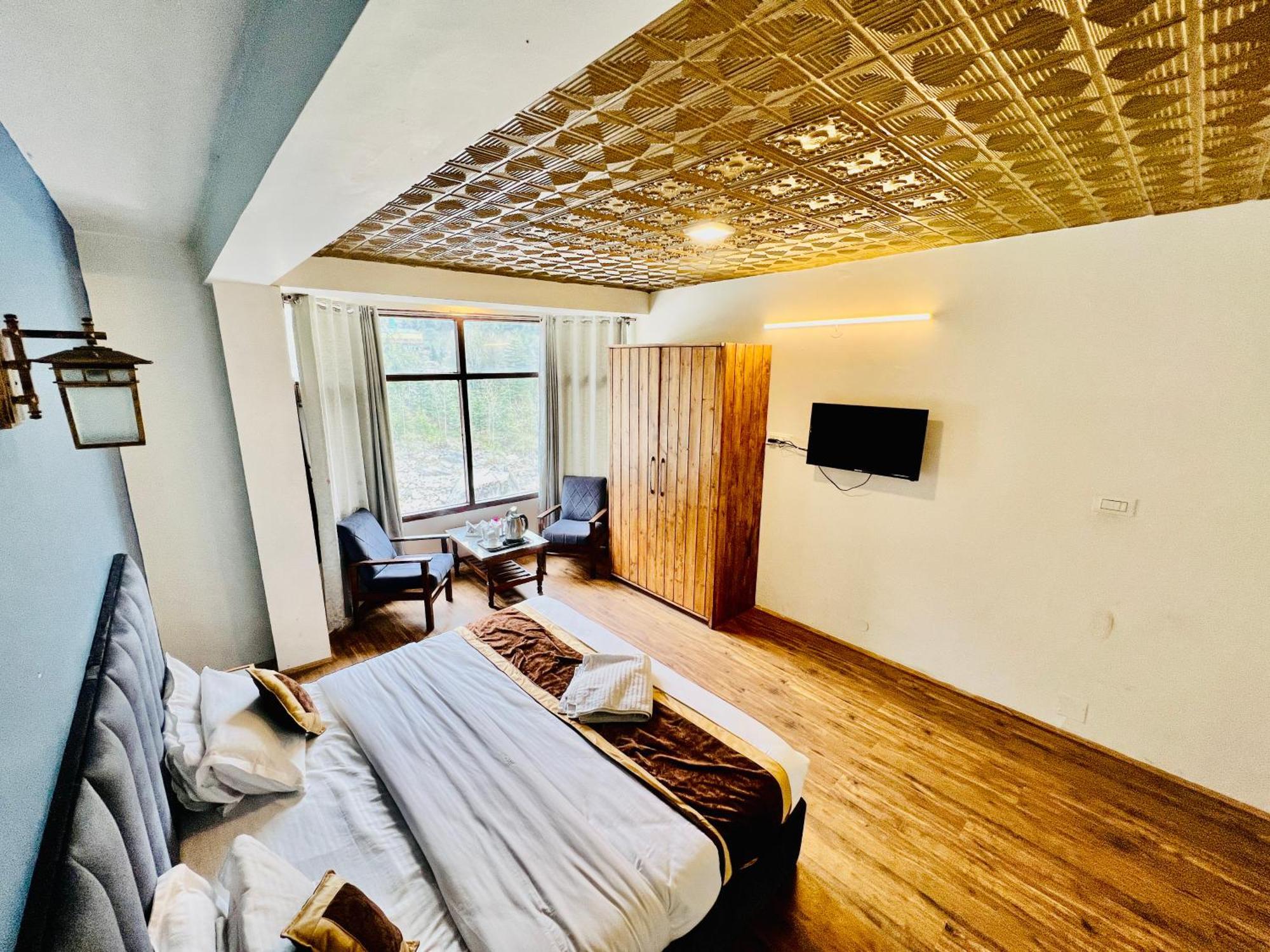 Hotel New # Link Way # Near Zing Bus Stand Маналі Екстер'єр фото